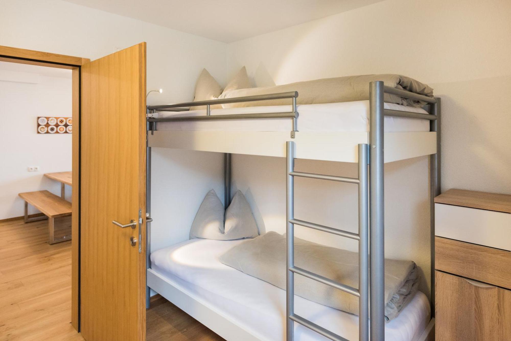 Damuels Appartements Экстерьер фото
